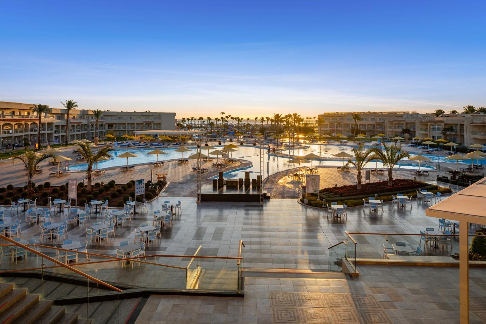 Hotel Pickalbatros Royal Moderna Sharm "Aqua Park" Esterno foto Hilton Sharm El Sheikh Resort